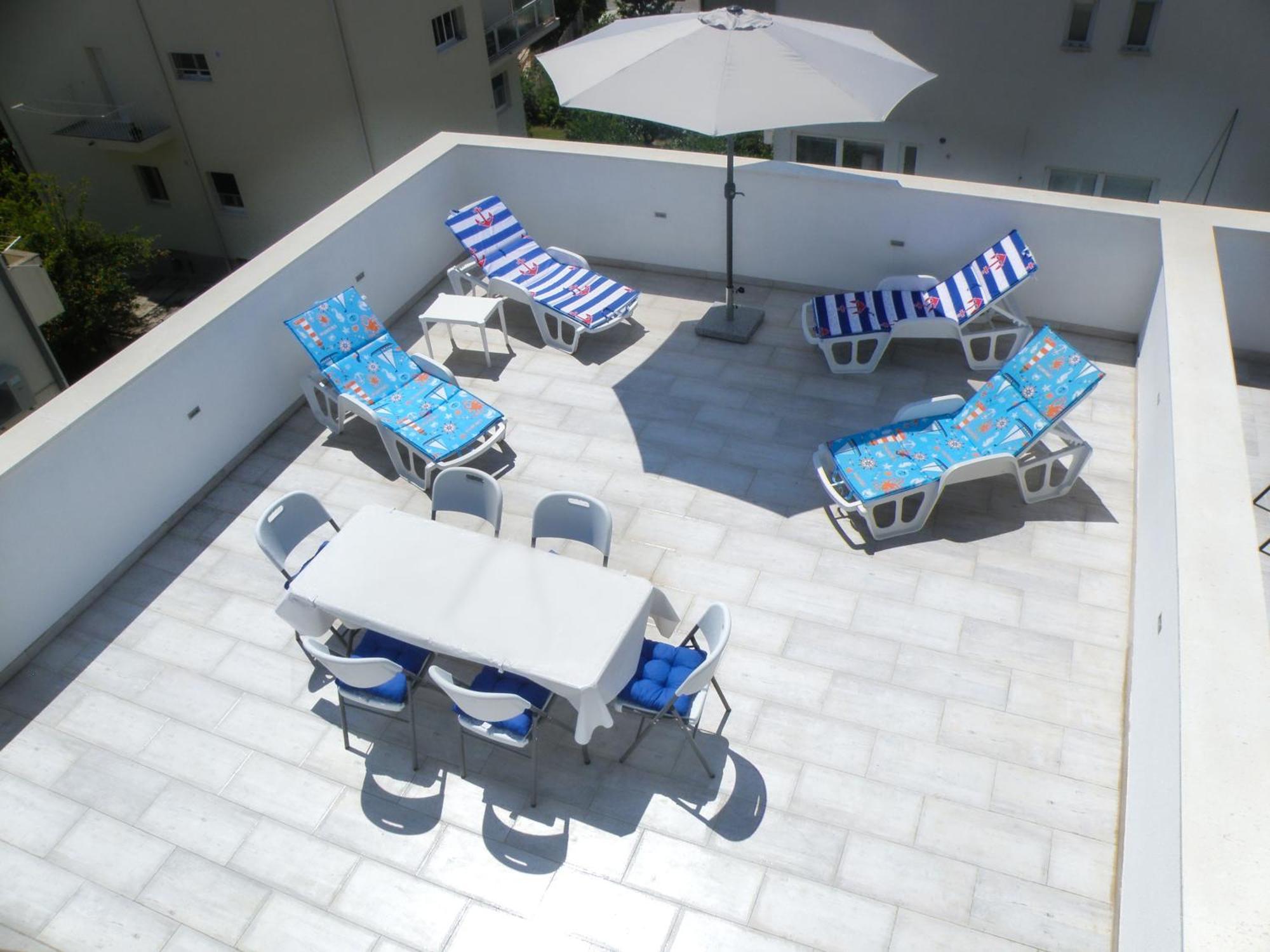 Apartment With Terrace And Free Parking - Beach Nearby Split Exterior photo